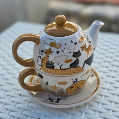 Teiera con tazza gattini in love
