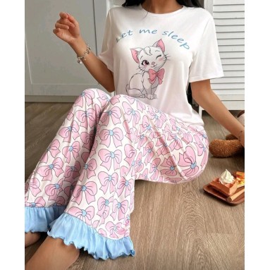 Pigiama con fiocchetti e gatti