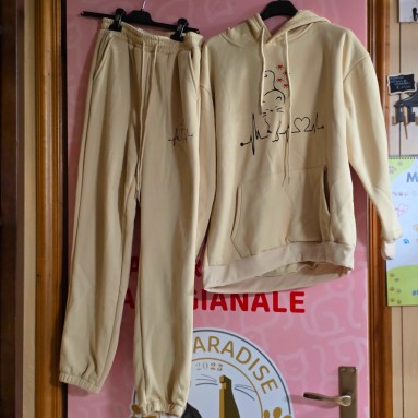 Tuta beige Cat