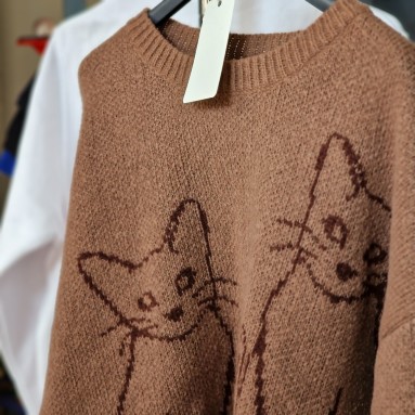 Maglione lana a tema gatto
