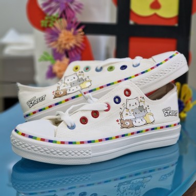 Scarpe con suola colorata